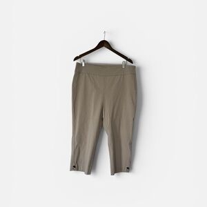 Ruby Rd. Beige Capris  Pants